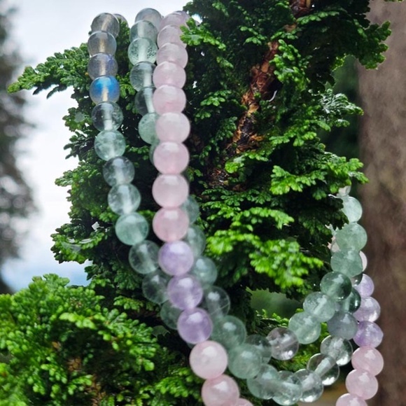 Green Fluorite, Black Moonstone, Lilac Amethyst and Rose Quartz Prayer Beads - Picture 5 of 5